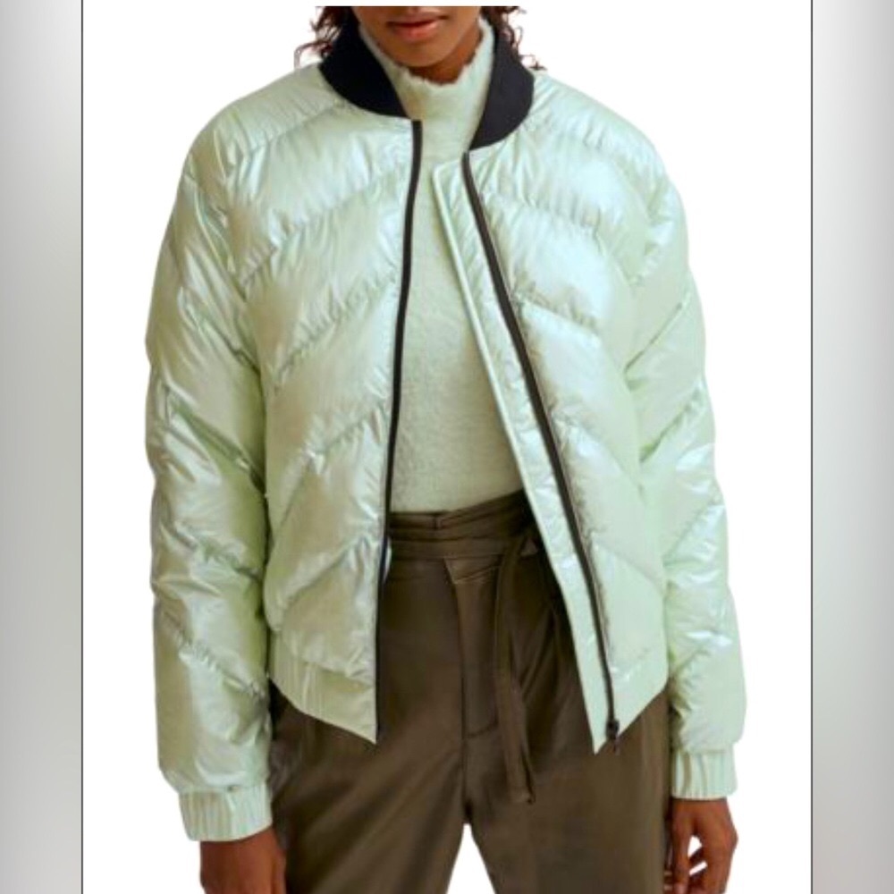 🆕 NOIZE Metallic Vegan Puffer Jacket /